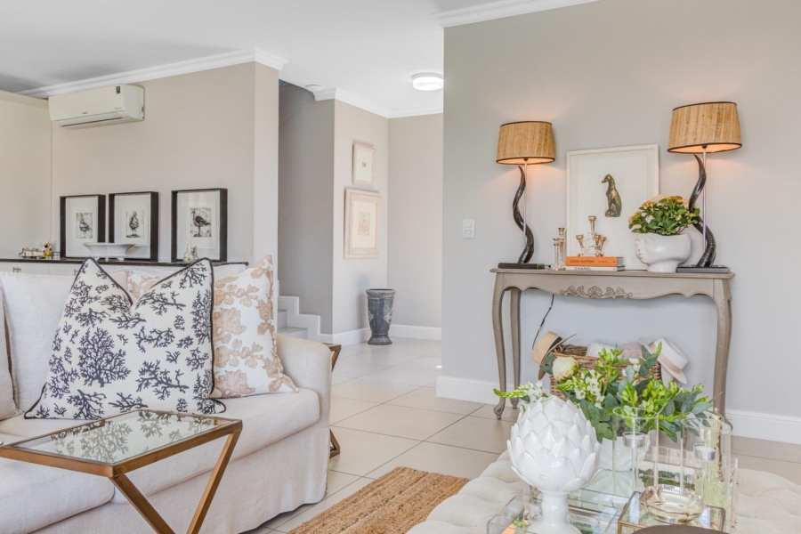 5 Bedroom Property for Sale in Kingswood Golf Estate Western Cape